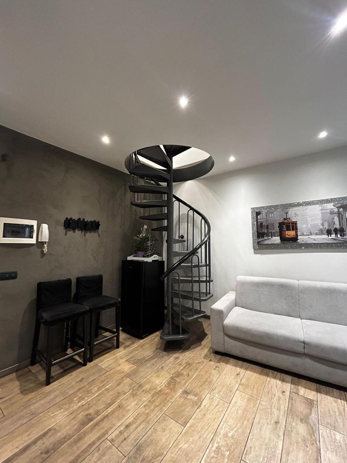 Leonardo Duplex Apartment Мілан Екстер'єр фото
